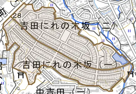 吉田にれの木坂とその周辺の地図。町の範囲を重ねている