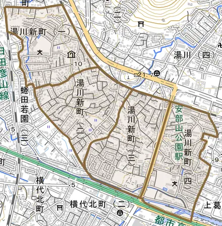 湯川新町とその周辺の地図。町の範囲を重ねている