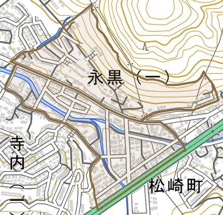 永黒とその周辺の地図。町の範囲を重ねている