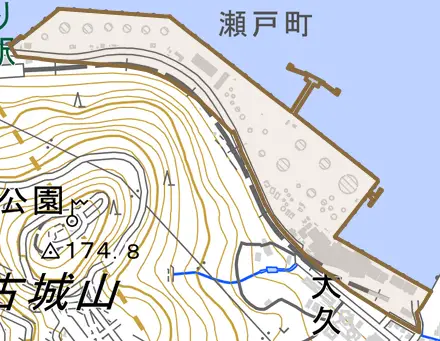 瀬戸町とその周辺の地図。町の範囲を重ねている