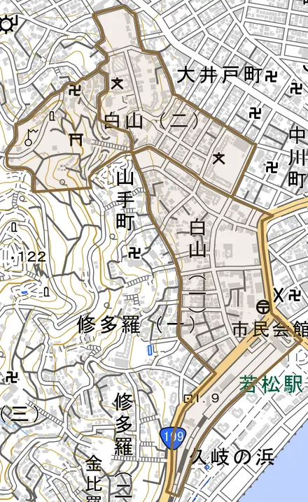 白山とその周辺の地図。町の範囲を重ねている