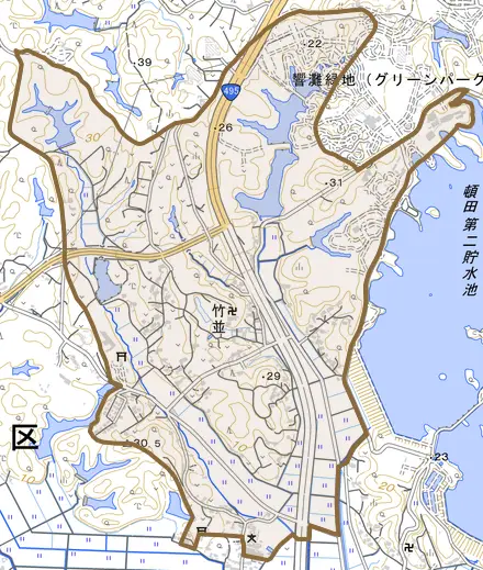 大字竹並とその周辺の地図。町の範囲を重ねている