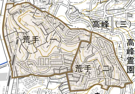 荒手とその周辺の地図。町の範囲を重ねている