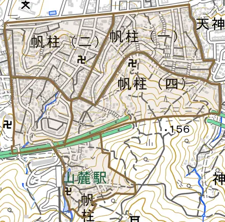 帆柱とその周辺の地図。町の範囲を重ねている