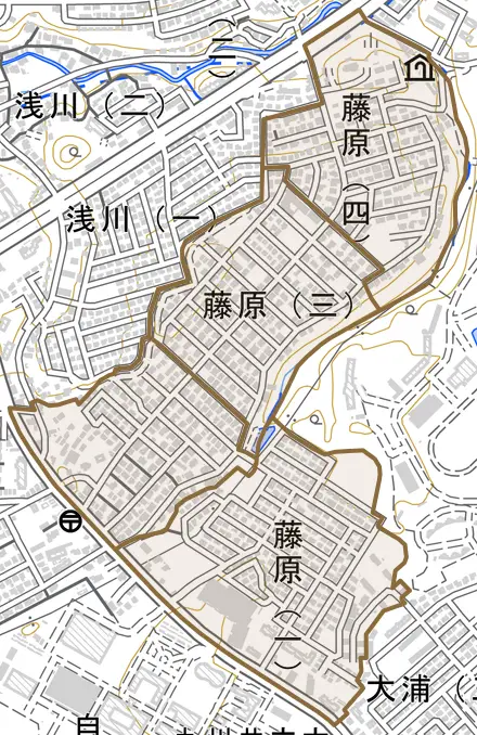 藤原とその周辺の地図。町の範囲を重ねている