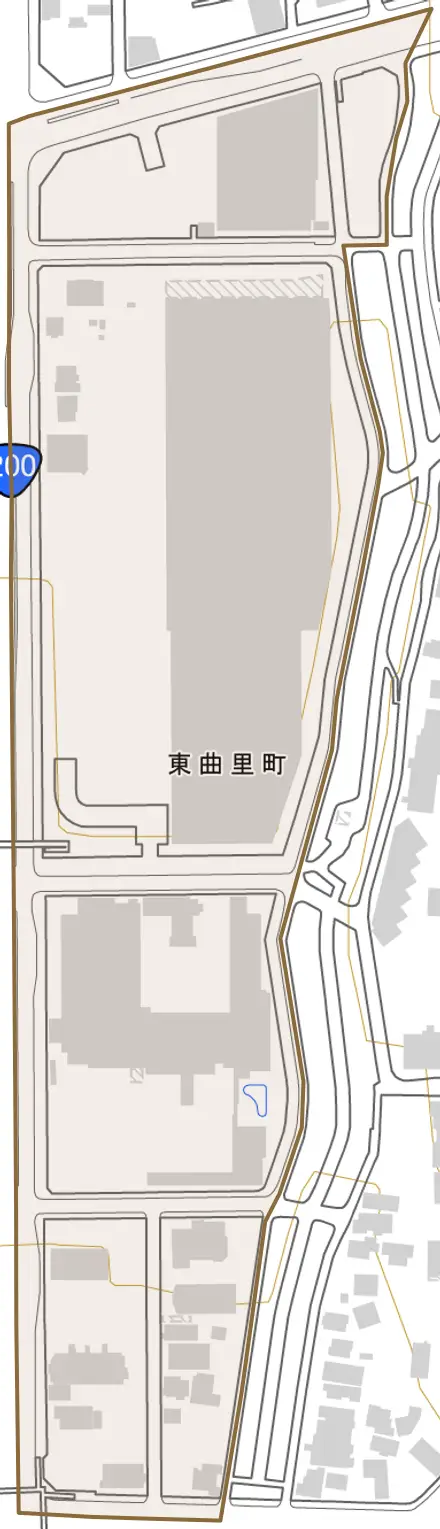 東曲里町とその周辺の地図。町の範囲を重ねている