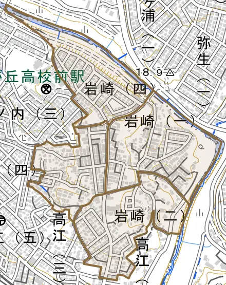 岩崎とその周辺の地図。町の範囲を重ねている