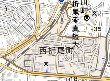 西折尾町とその周辺の地図。町の範囲を重ねている