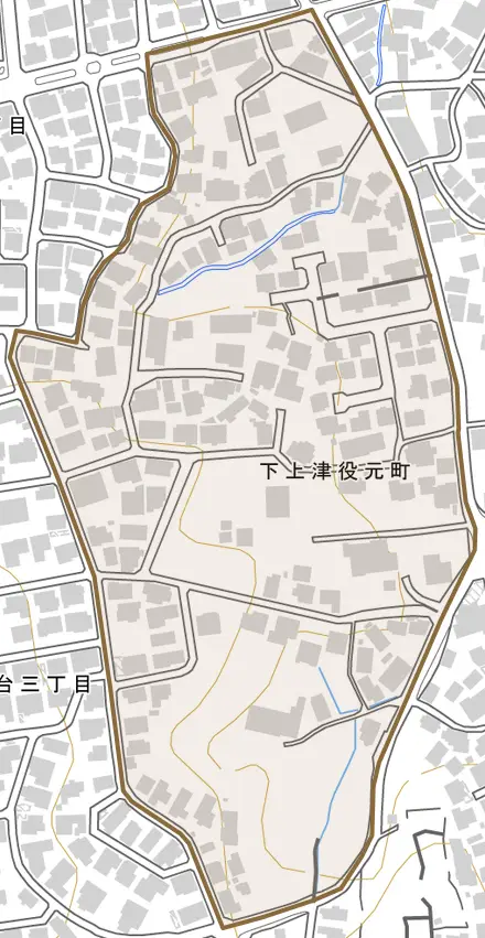 下上津役元町とその周辺の地図。町の範囲を重ねている