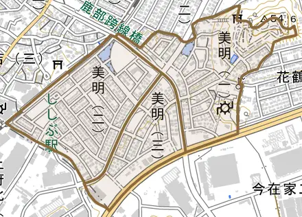 美明とその周辺の地図。町の範囲を重ねている