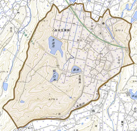 大字土佐井とその周辺の地図。町の範囲を重ねている