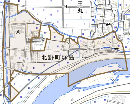 北野町塚島とその周辺の地図。町の範囲を重ねている