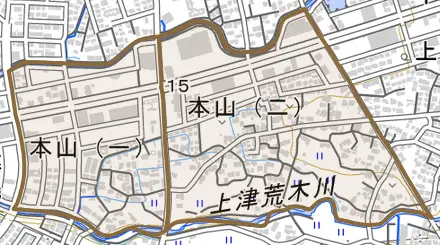本山とその周辺の地図。町の範囲を重ねている