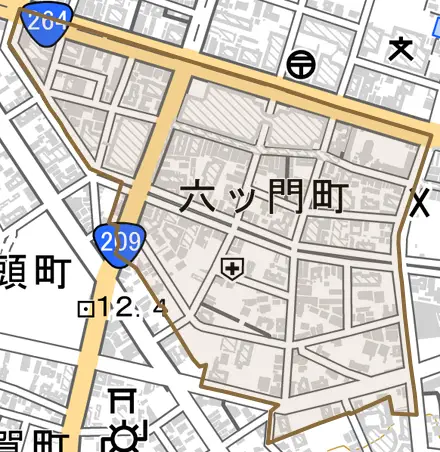 六ツ門町とその周辺の地図。町の範囲を重ねている
