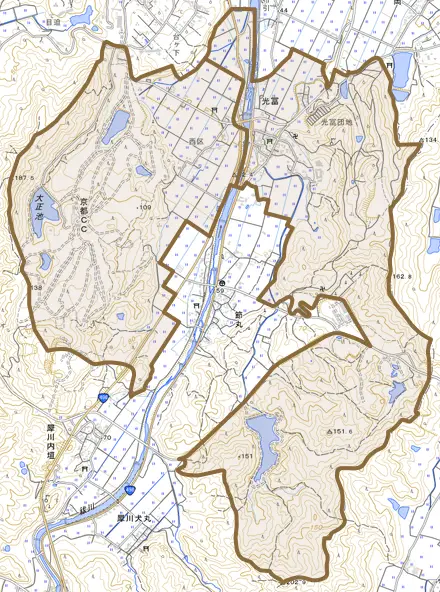 光冨とその周辺の地図。町の範囲を重ねている