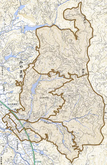 山川町甲田とその周辺の地図。町の範囲を重ねている