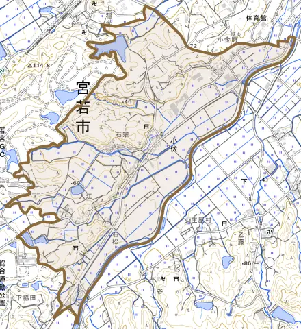 小伏とその周辺の地図。町の範囲を重ねている