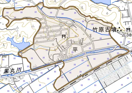 平とその周辺の地図。町の範囲を重ねている