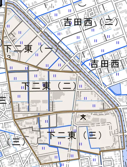 下二東とその周辺の地図。町の範囲を重ねている