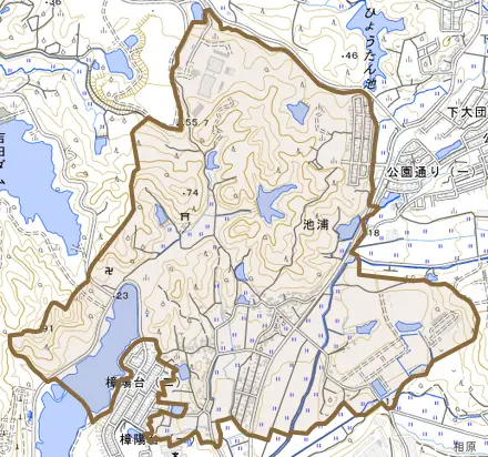 池浦とその周辺の地図。町の範囲を重ねている