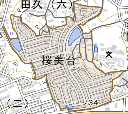 桜美台とその周辺の地図。町の範囲を重ねている