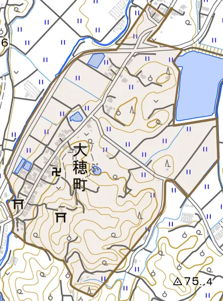 大穂町とその周辺の地図。町の範囲を重ねている