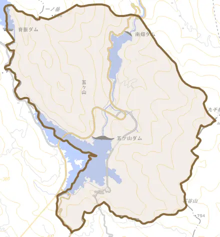 大字五ケ山とその周辺の地図。町の範囲を重ねている