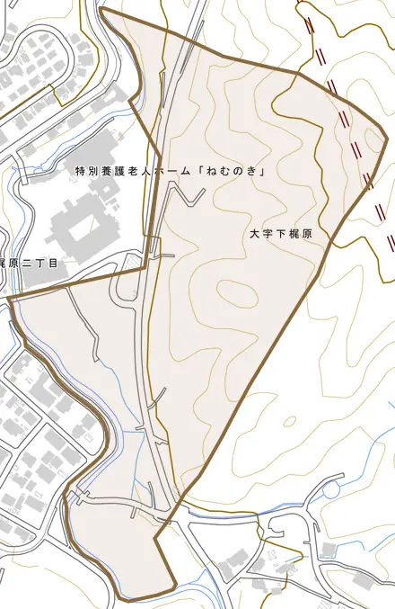大字下梶原とその周辺の地図。町の範囲を重ねている