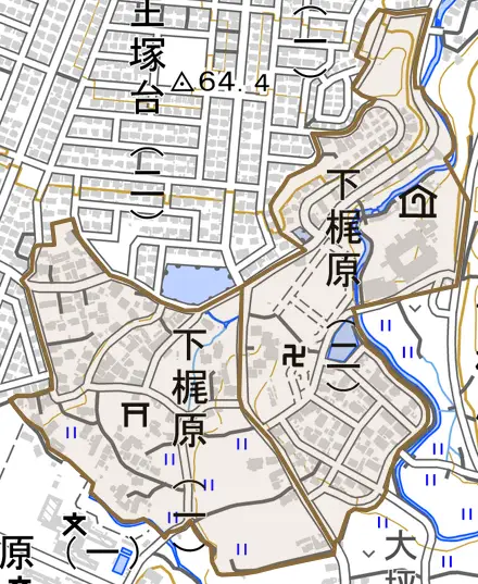 下梶原とその周辺の地図。町の範囲を重ねている