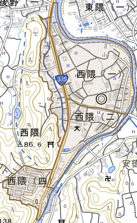 西隈とその周辺の地図。町の範囲を重ねている