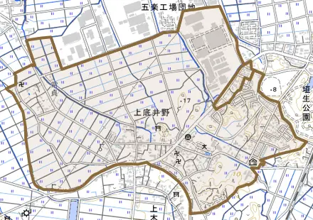 大字上底井野とその周辺の地図。町の範囲を重ねている