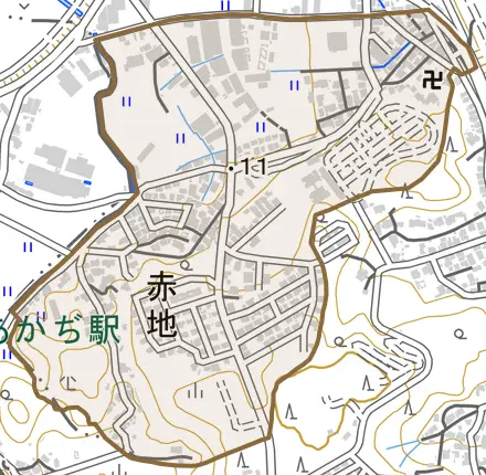 大字赤地とその周辺の地図。町の範囲を重ねている