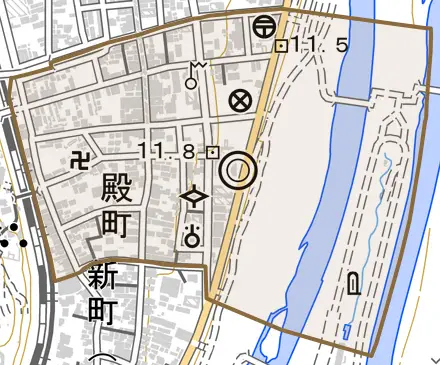 殿町とその周辺の地図。町の範囲を重ねている