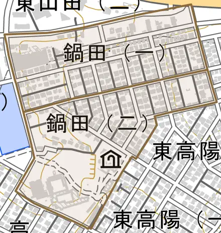 鍋田とその周辺の地図。町の範囲を重ねている