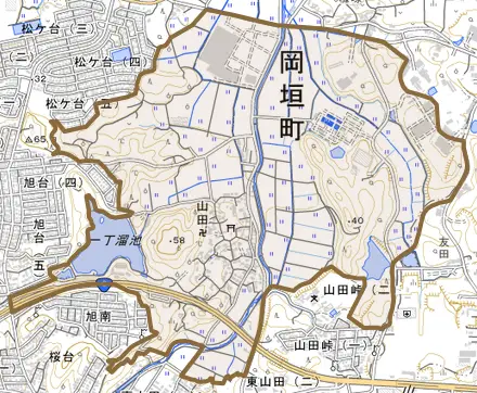 大字山田とその周辺の地図。町の範囲を重ねている