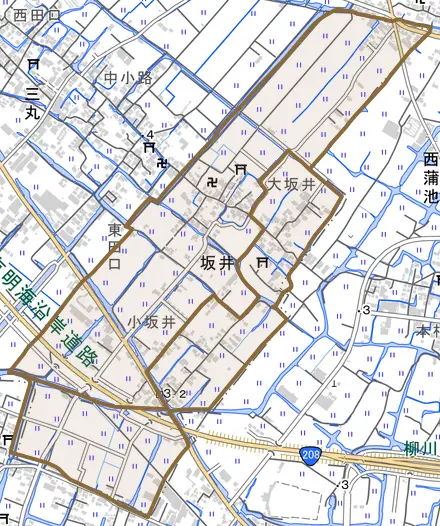 大字坂井とその周辺の地図。町の範囲を重ねている