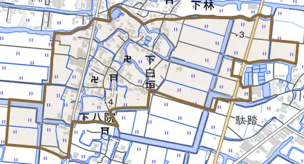 大字下白垣とその周辺の地図。町の範囲を重ねている