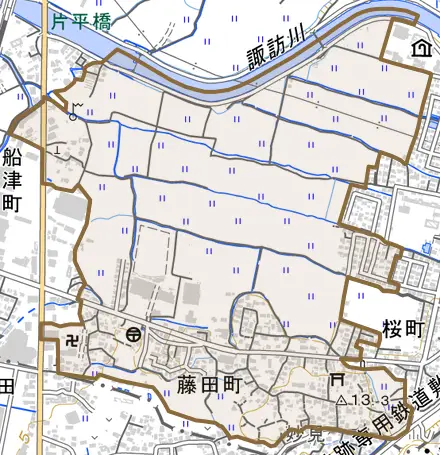 藤田町とその周辺の地図。町の範囲を重ねている