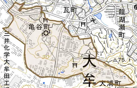 亀谷町とその周辺の地図。町の範囲を重ねている
