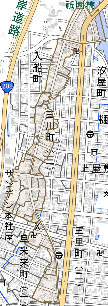三川町とその周辺の地図。町の範囲を重ねている