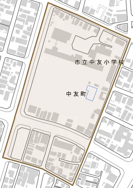 中友町とその周辺の地図。町の範囲を重ねている