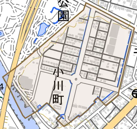小川町とその周辺の地図。町の範囲を重ねている
