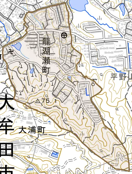龍湖瀬町とその周辺の地図。町の範囲を重ねている