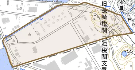 四山町とその周辺の地図。町の範囲を重ねている