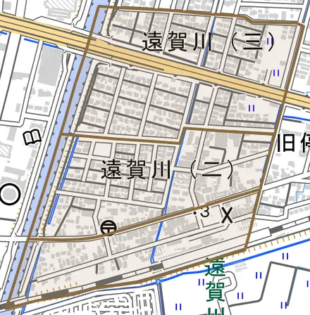 遠賀川とその周辺の地図。町の範囲を重ねている