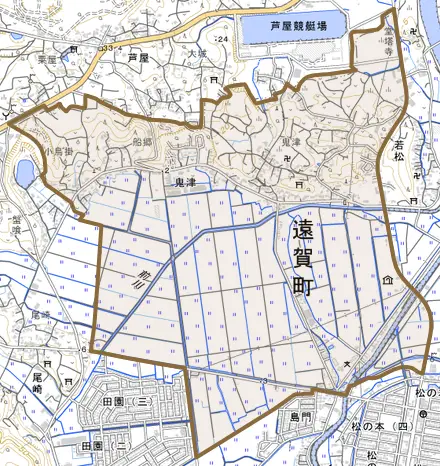 大字鬼津とその周辺の地図。町の範囲を重ねている