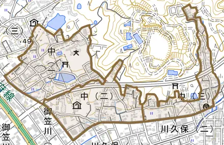 中とその周辺の地図。町の範囲を重ねている