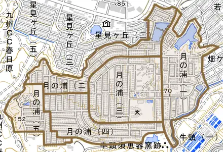 月の浦とその周辺の地図。町の範囲を重ねている