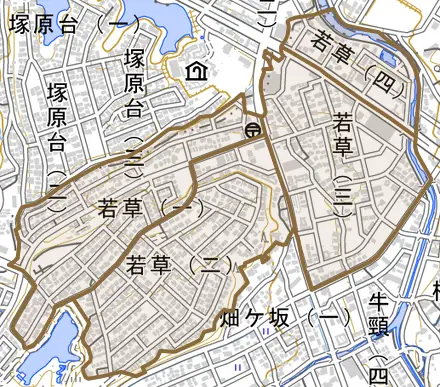 若草とその周辺の地図。町の範囲を重ねている