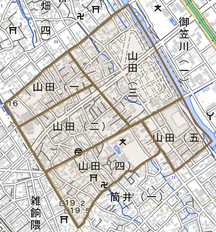 山田とその周辺の地図。町の範囲を重ねている